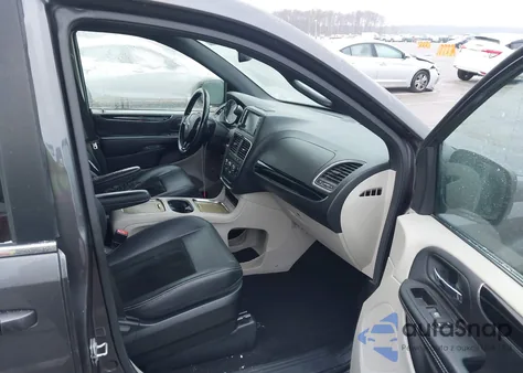 2017 Dodge Grand Caravan Sxt from USA, damaged, VIN 2C4RDGCG6HR813258